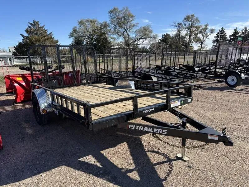 2026 PJ Trailers 83" x 12' U8 (12') Utility Trailer
