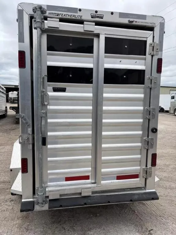 used Horse Trailers Featherlite  for sale, in North Platte, NE Thumbnail 4