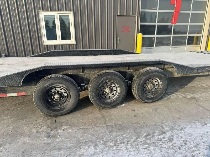 used Equipment / Flatbed Trailers Iron Bull  for sale, in Edmonton, AB Thumbnail 19