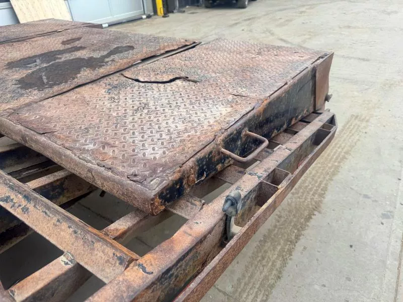 used Equipment / Flatbed Trailers Snake River  for sale, in Edmonton, AB Thumbnail 15