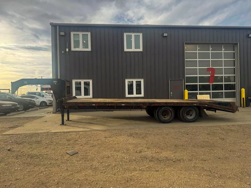 used Equipment / Flatbed Trailers Snake River  for sale, in Edmonton, AB Thumbnail 2
