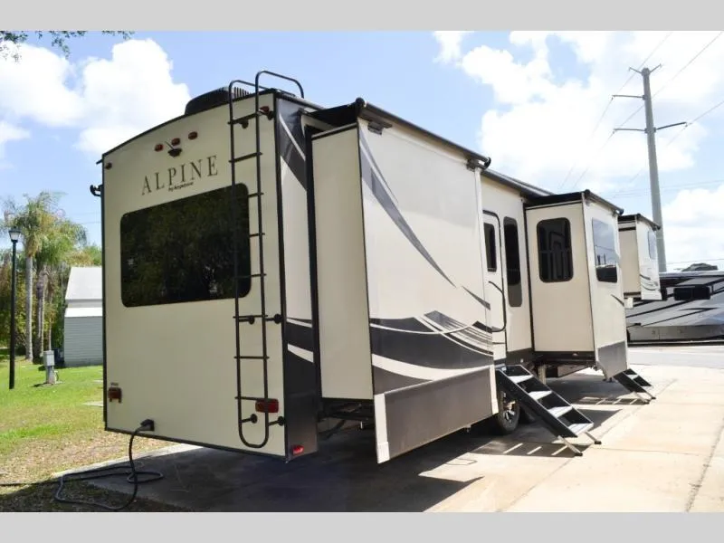 used Travel Trailers Keystone RV Alpine for sale, in Titusville, FL Thumbnail 4