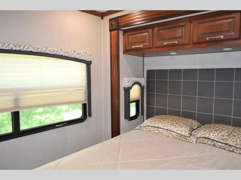 used Travel Trailers Keystone RV Alpine for sale, in Titusville, FL Thumbnail 22