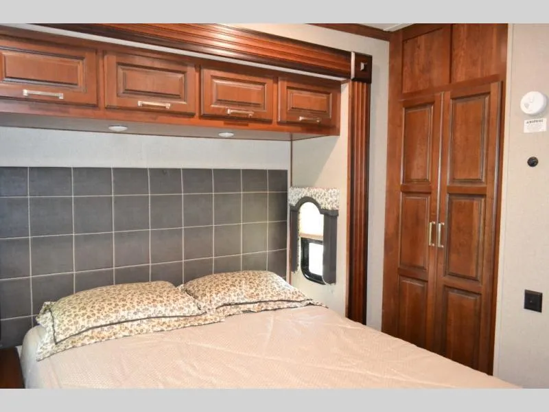 used Travel Trailers Keystone RV Alpine for sale, in Titusville, FL Thumbnail 23