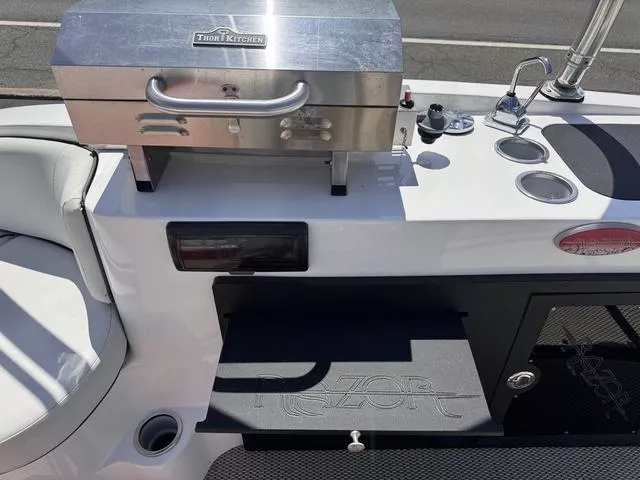 used Watercraft Trailers Razor  for sale, in Burnt Hills, NY Thumbnail 32