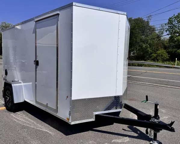 2025 Cargo Express EX DLX Flat Top V-Nose Enclosed 6'x12' 