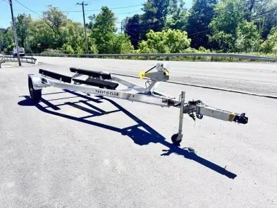 2026 Yacht Club Trailers AD2142B 19'-21' Aluminum Boat Trailer W/ Bunks & G