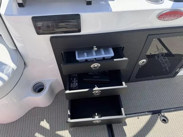 used Watercraft Trailers Razor  for sale, in Burnt Hills, NY Thumbnail 33