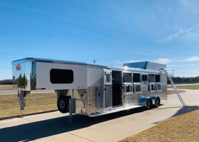 new Horse Trailers Sundowner Trailers  for sale, in Wills Point, TX Thumbnail 3