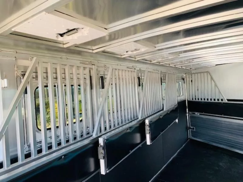 new Horse Trailers Sundowner Trailers  for sale, in Wills Point, TX Thumbnail 9