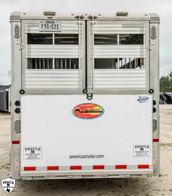 used Horse Trailers Sundowner Trailers  for sale, in Wills Point, TX Thumbnail 14