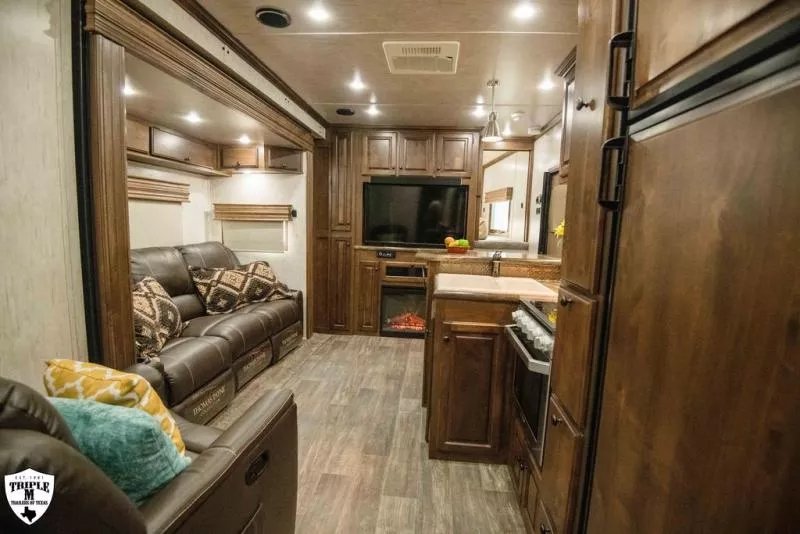 used Toy Haulers Sundowner Trailers  for sale, in Wills Point, TX Thumbnail 23