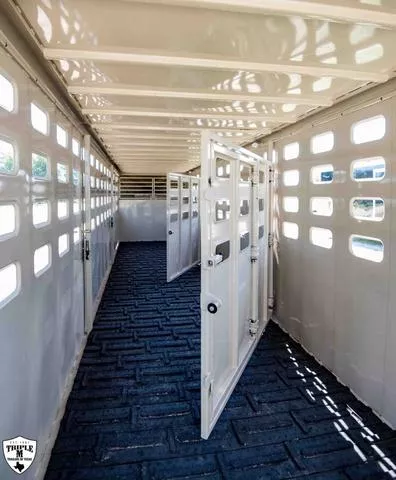 new Stock / Stock Combo Trailers Maxxim Industries  for sale, in Wills Point, AL Thumbnail 17