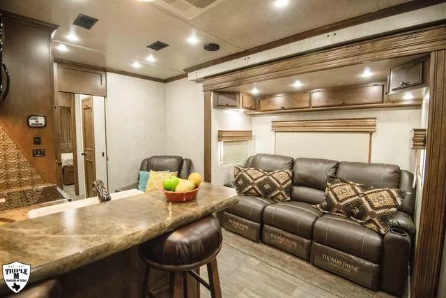 used Toy Haulers Sundowner Trailers  for sale, in Wills Point, AL Thumbnail 35