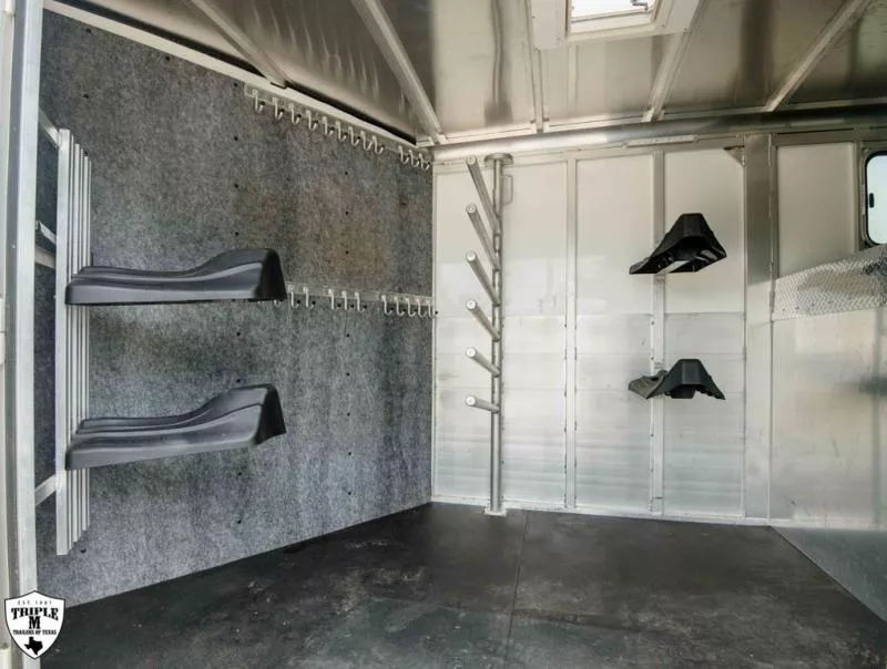 used Horse Trailers Sundowner Trailers  for sale, in Wills Point, TX Thumbnail 2