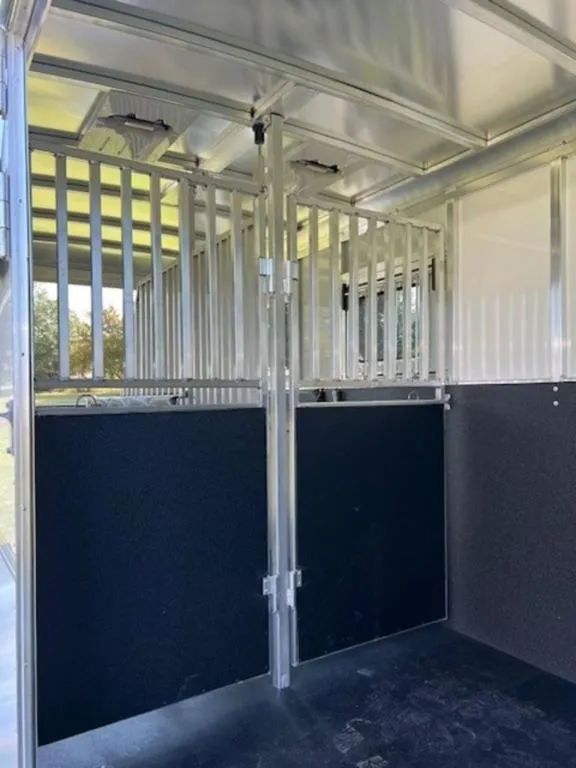 new Horse Trailers Sundowner Trailers  for sale, in Wills Point, AL Thumbnail 7