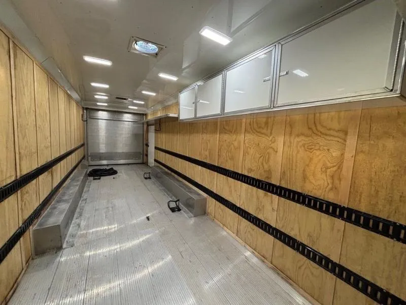 used Toy Haulers Sundowner Trailers  for sale, in Wills Point, TX Thumbnail 10