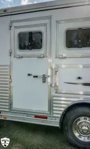 used Horse Trailers Lakota  for sale, in Wills Point, TX Thumbnail 2