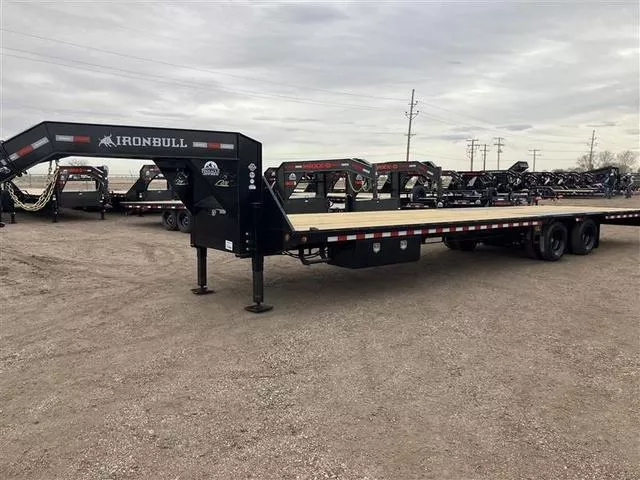2026 Ironbull 34? Flatbed 12k Axles/Hydraulic Jacks