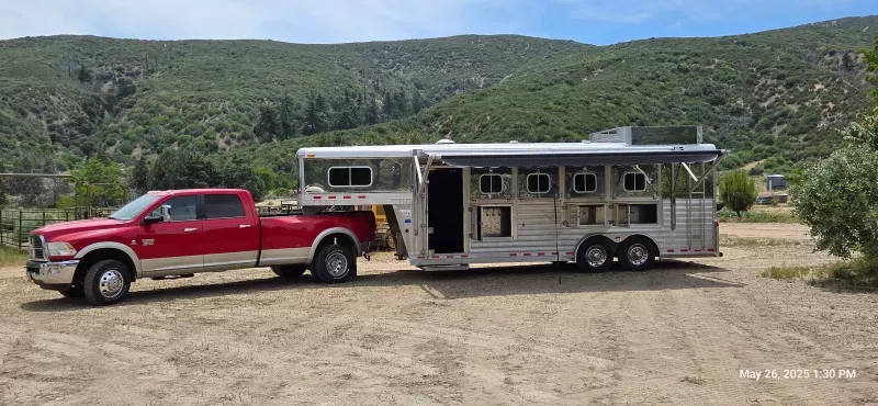 2005 4Star Horse & Livestock