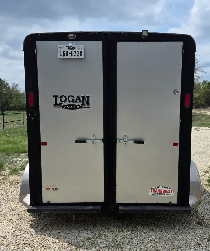 used Horse Trailers Logan Coach  for sale, in Canyon Lake, TX Thumbnail 4