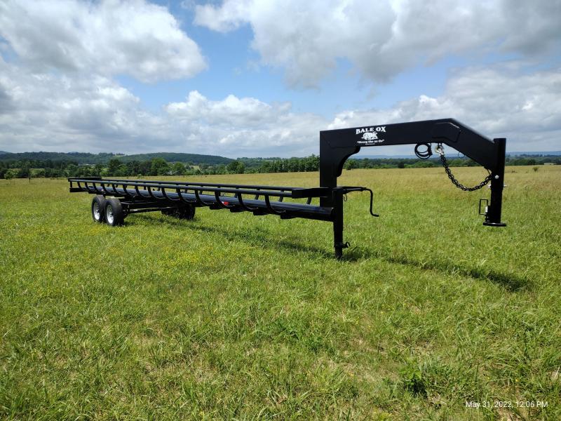 2022 Ozark 32' Gooseneck BaleOx Hay Trailer Ozark Trailer Sales