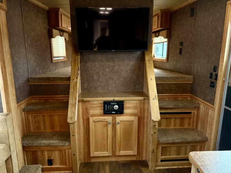 used Horse Trailers Exiss Trailers  for sale, in Galt, CA Thumbnail 7
