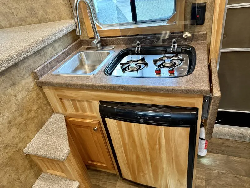 used Horse Trailers Exiss Trailers  for sale, in Galt, CA Thumbnail 9