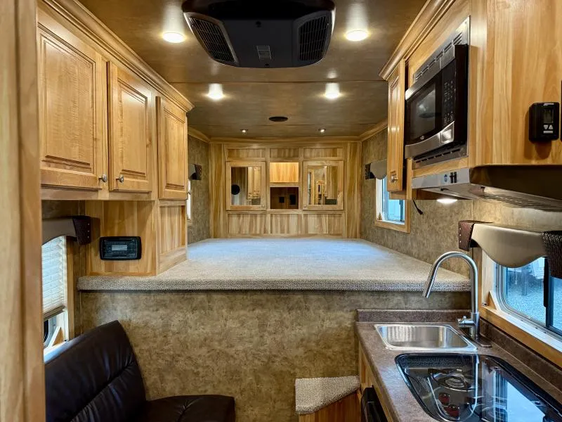 used Horse Trailers Exiss Trailers  for sale, in Galt, CA Thumbnail 5