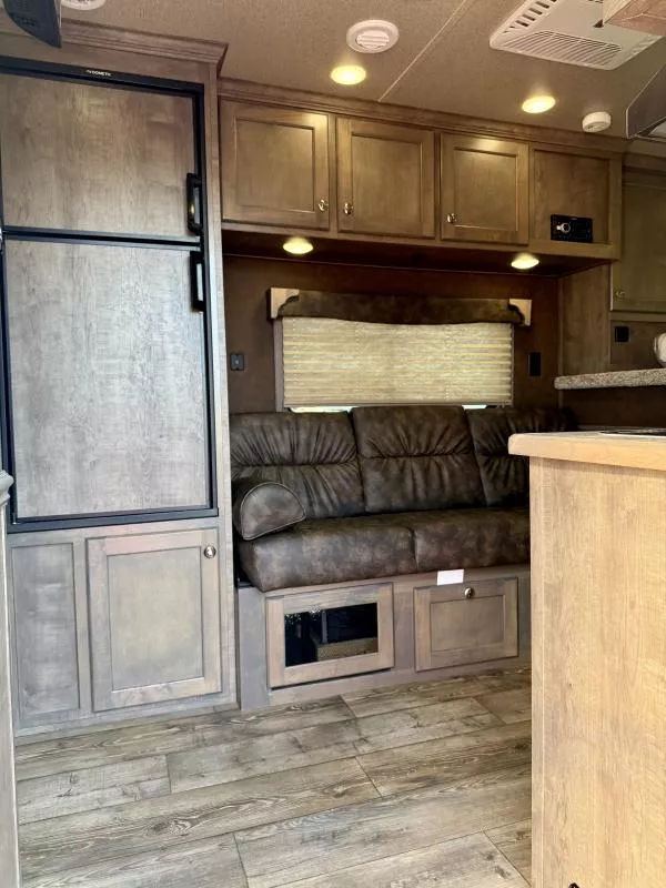 used Horse Trailers Merhow Trailers  for sale, in Galt, CA Thumbnail 2