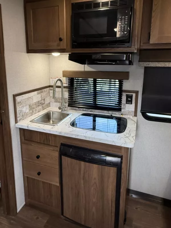 new Horse Trailers Bison Trailers  for sale, in Galt, CA Thumbnail 7