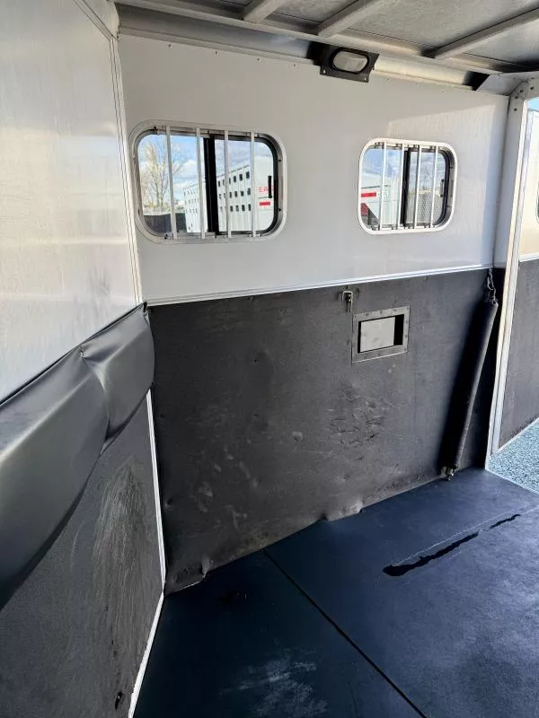 used Horse Trailers Exiss Trailers  for sale, in Galt, CA Thumbnail 16