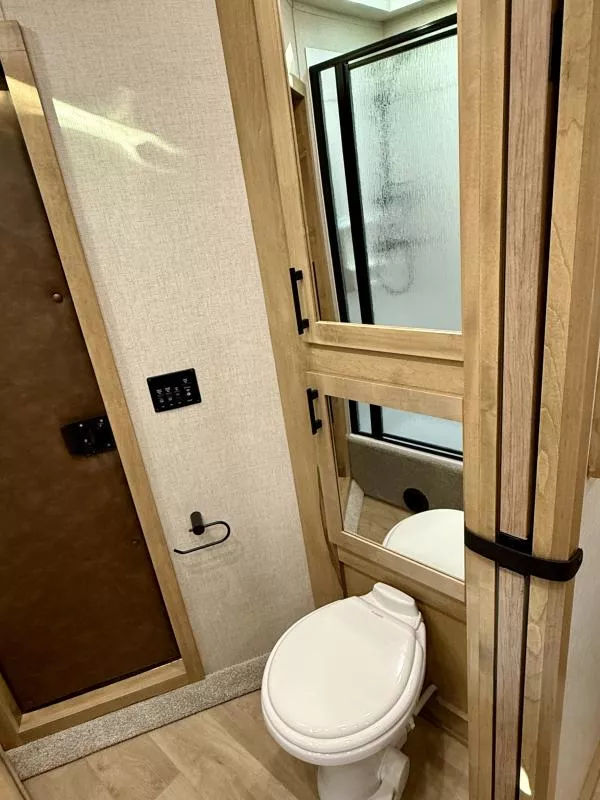 new Horse Trailers Exiss Trailers  for sale, in Galt, CA Thumbnail 11