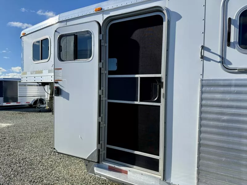 used Horse Trailers Exiss Trailers  for sale, in Galt, CA Thumbnail 3