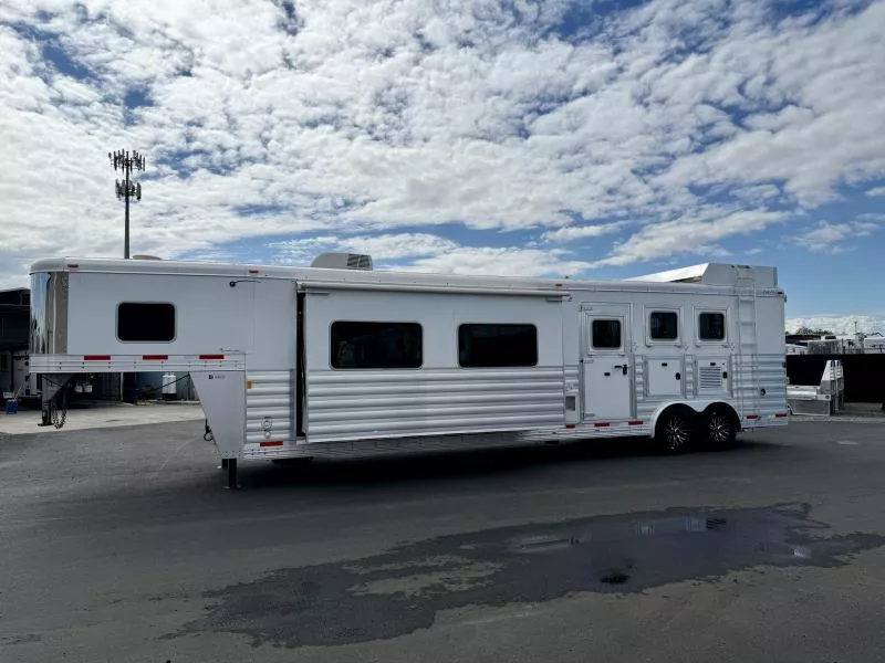 used Horse Trailers Exiss Trailers  for sale, in Galt, CA Thumbnail 34