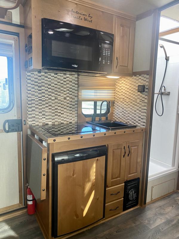 used Horse Trailers Trails West Manufacturing  for sale, in Galt, CA Thumbnail 11