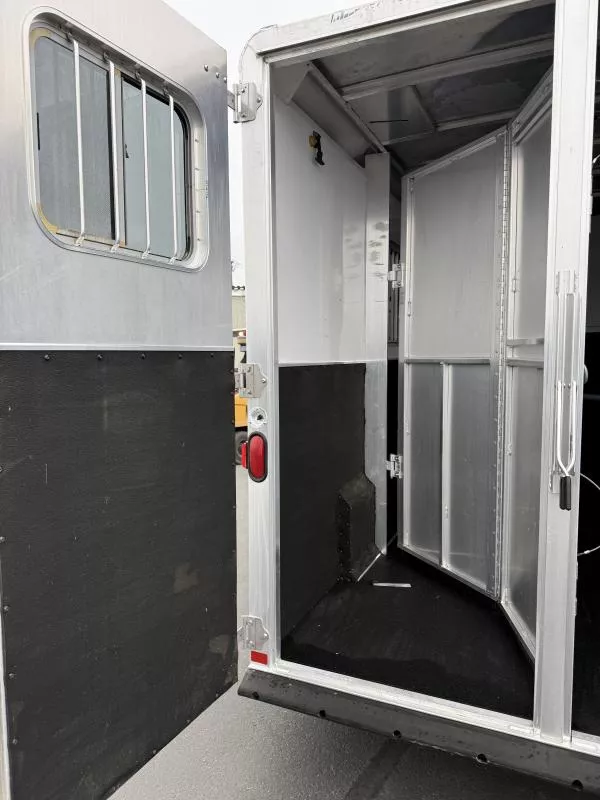 used Horse Trailers Featherlite  for sale, in Galt, CA Thumbnail 10