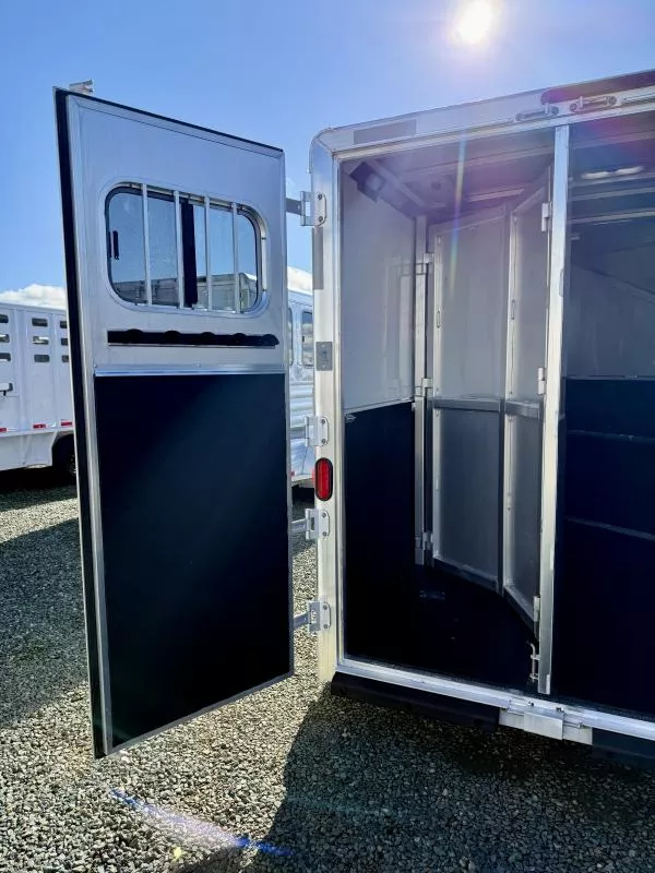 used Horse Trailers Exiss Trailers  for sale, in Galt, CA Thumbnail 12