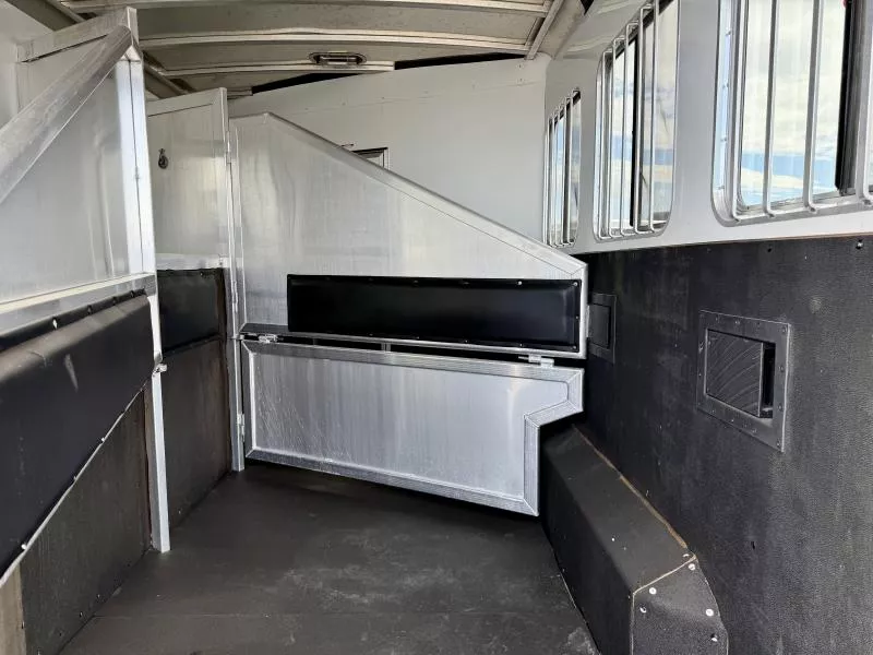 used Horse Trailers Exiss Trailers  for sale, in Galt, CA Thumbnail 26