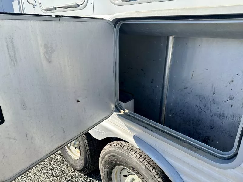 used Horse Trailers Exiss Trailers  for sale, in Galt, CA Thumbnail 39