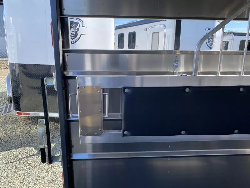 new Horse Trailers Maverick Trailers  for sale, in Galt, CA Thumbnail 14