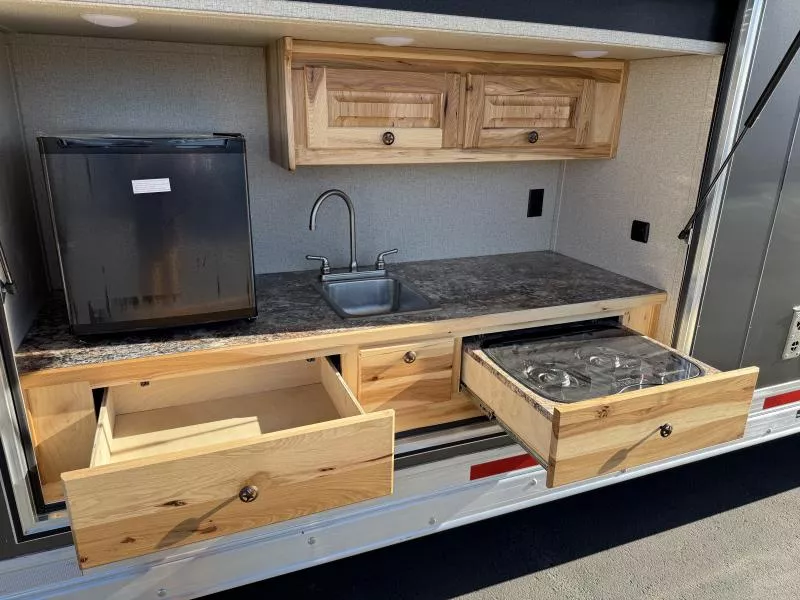 new Horse Trailers Merhow Trailers  for sale, in Galt, CA Thumbnail 25
