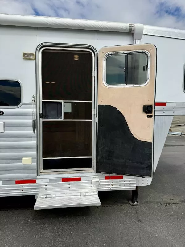 used Horse Trailers Exiss Trailers  for sale, in Galt, CA Thumbnail 3