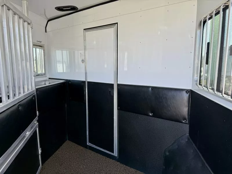used Horse Trailers Merhow Trailers  for sale, in Galt, CA Thumbnail 22