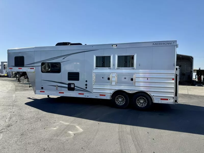 used Horse Trailers Merhow Trailers  for sale, in Galt, CA Thumbnail 26