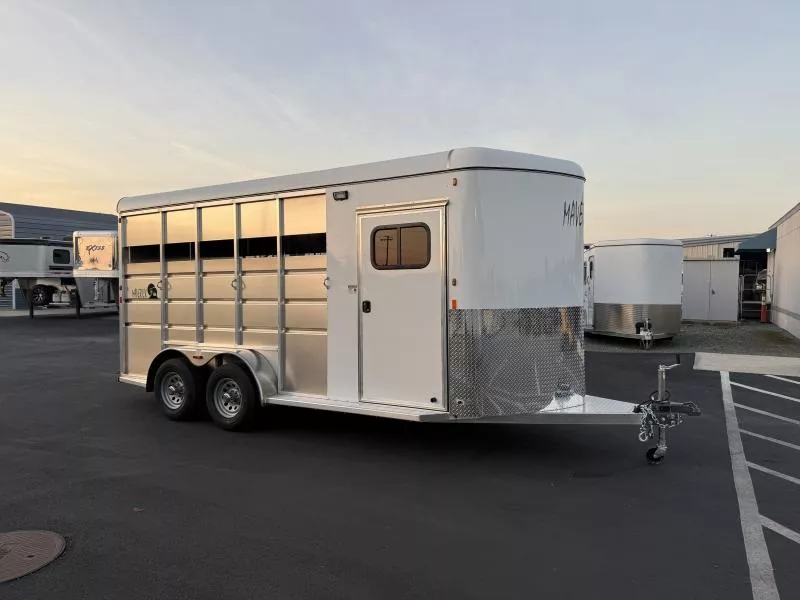 2025 Maverick 3 Horse Lite BP Trailer - 7'6" Tall