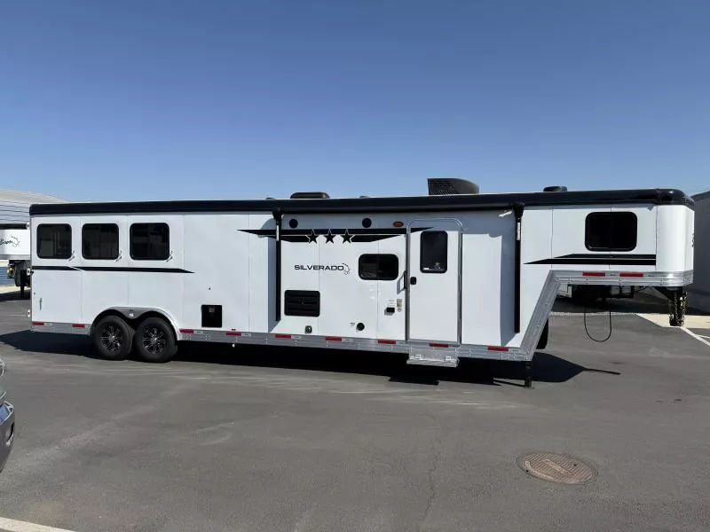 2026 Bison Silverado 8313B Slide LQ 3 Horse Trailer