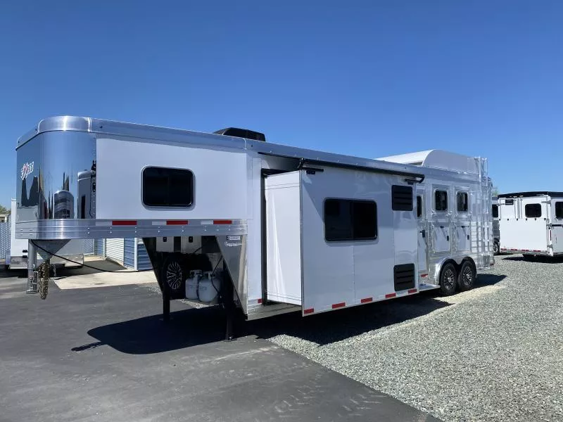 New 2024 Exiss Endeavor 8312 Glide LQ 3 Horse Trailer