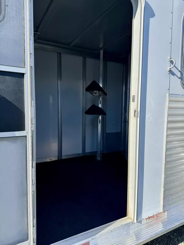 used Horse Trailers Exiss Trailers  for sale, in Galt, CA Thumbnail 4