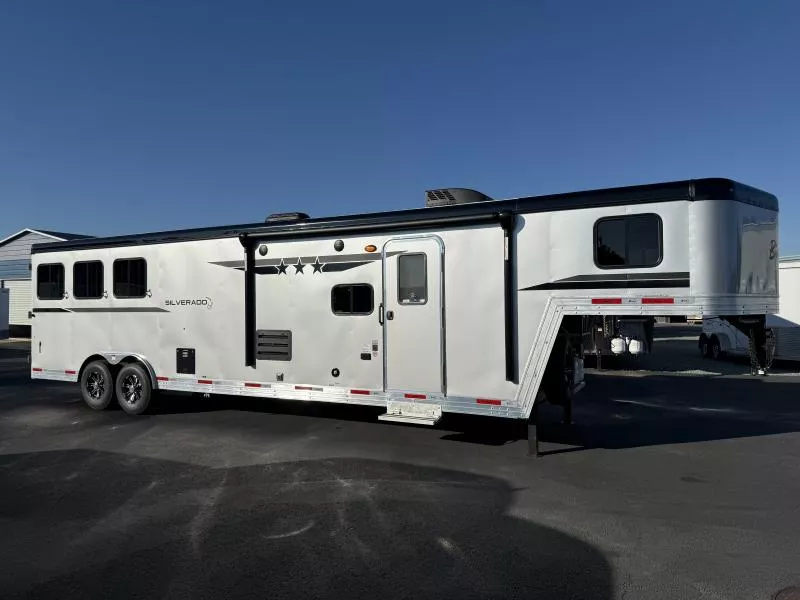 2026 Bison Silverado 8313B Slide LQ 3 Horse Trailer